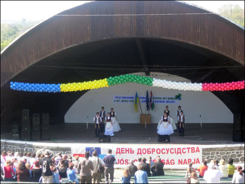  Jószomszédsági nap Beregszászon