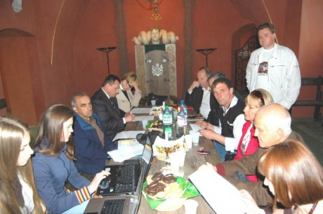 Az USA-ban szerzett turisztikai tapasztalatok alkalmazása a 2012-es labdarúgó-Európa-bajnokságra való felkészülésben