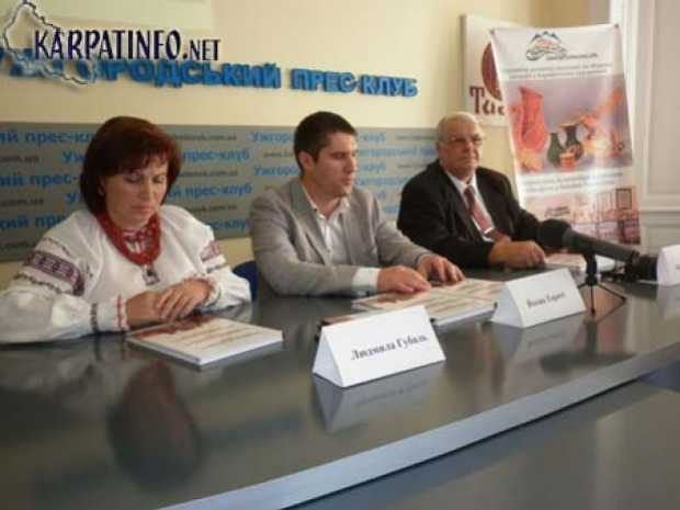  Népművészek, kézművesek, hagyományőrzők